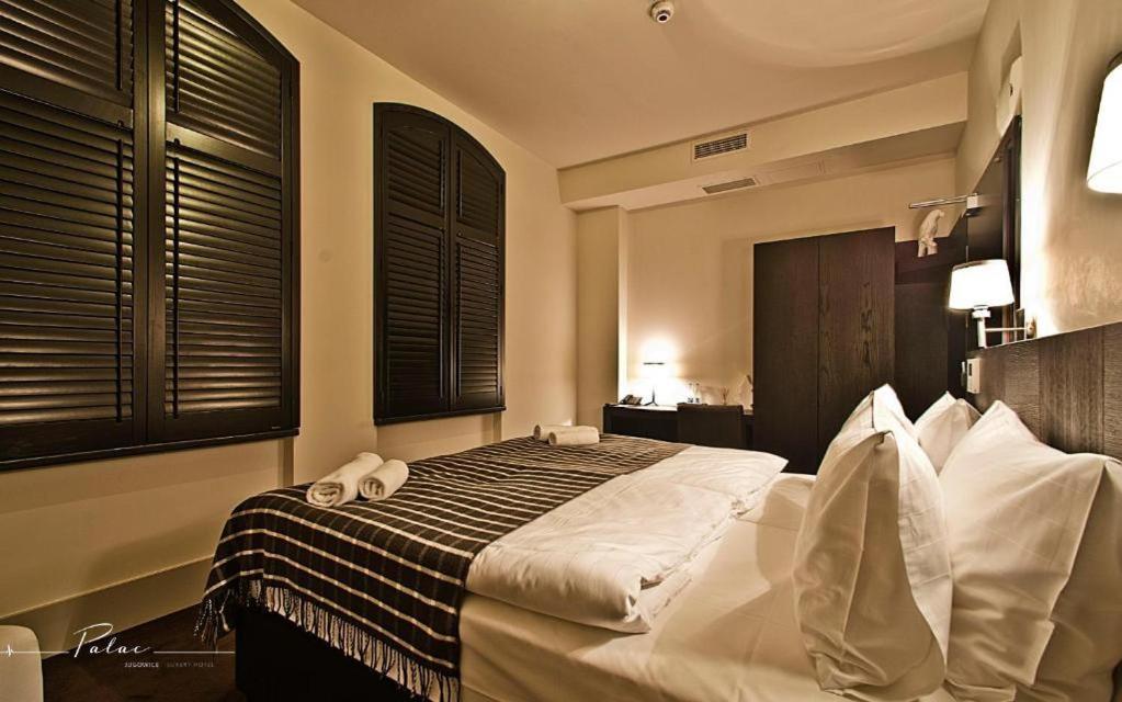 Hotel Palac Jugowice Wałbrzych Extérieur photo