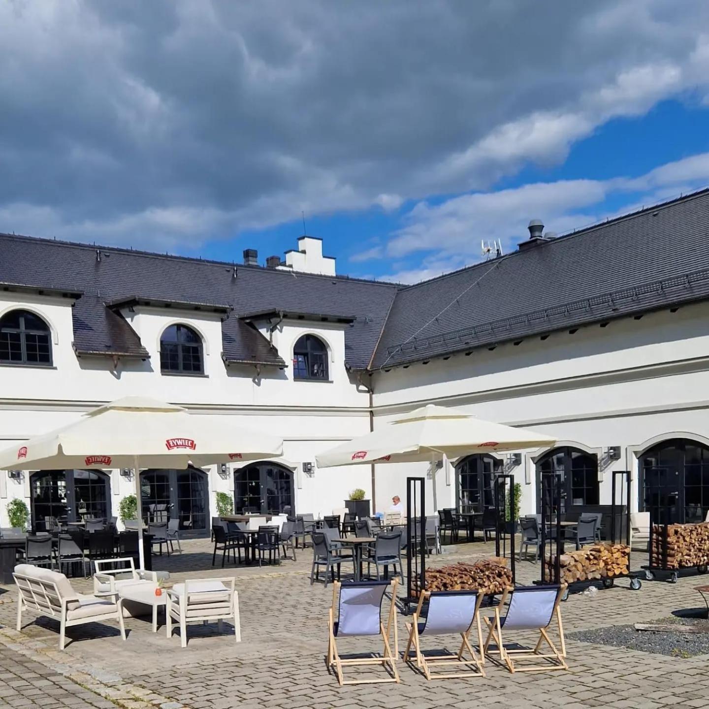 Hotel Palac Jugowice Wałbrzych Extérieur photo