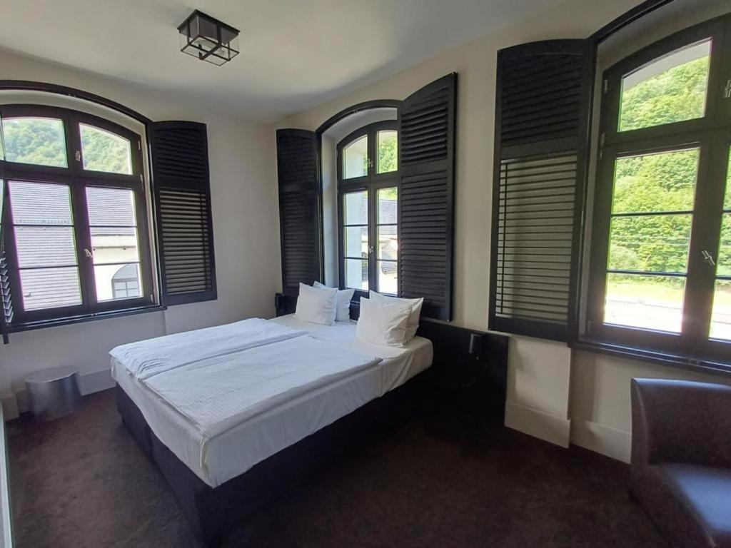 Hotel Palac Jugowice Wałbrzych Extérieur photo