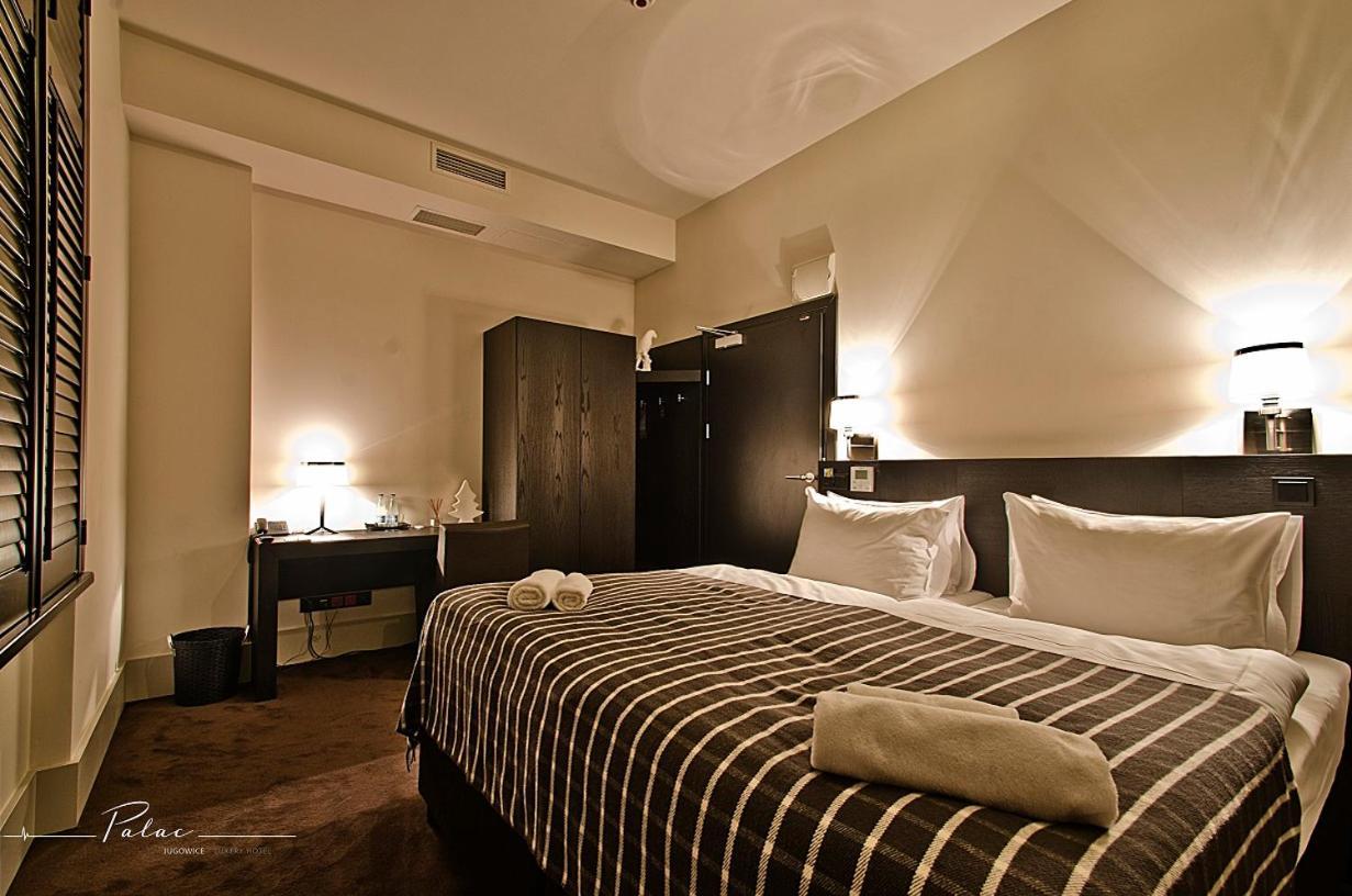 Hotel Palac Jugowice Wałbrzych Extérieur photo
