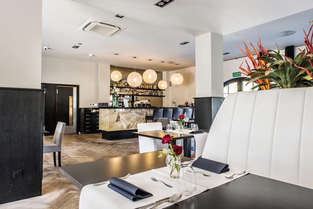 Hotel Palac Jugowice Wałbrzych Extérieur photo